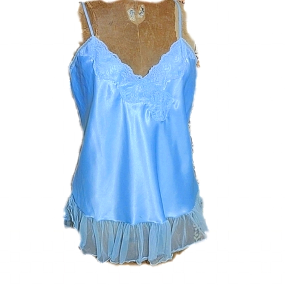 Large POS flirty lacy ruffled blue chemise
